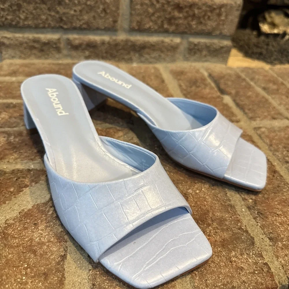 Abound Erica Sandals Light Blue Textured Slide 6M Block Heel Square Toe #527